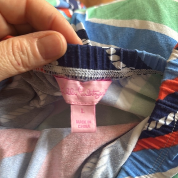 Lilly Pulitzer - Picture 3 of 3